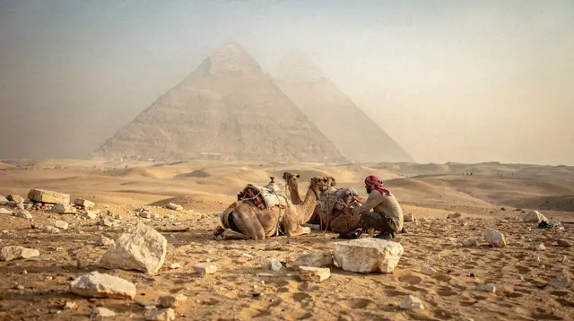 Pyramids giza