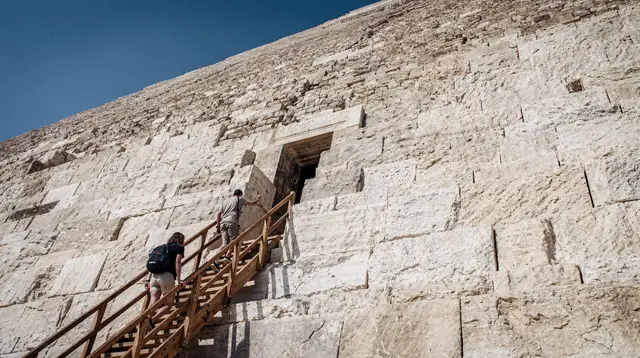 Dahshur: the Bent Pyramid and Red Pyramid