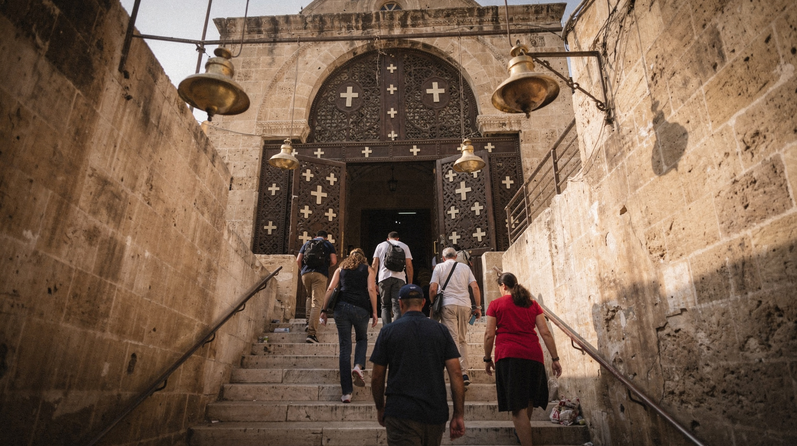 L'église suspendue et la synagogue Ben Ezra dans le Caire copte