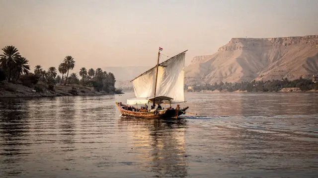 Nile felucca and dinner cruises in Cairo